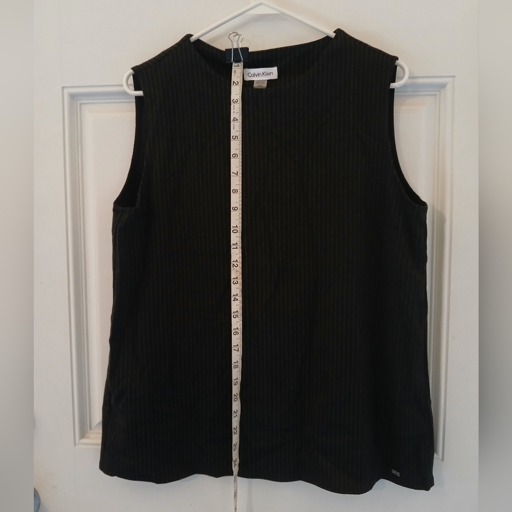 🦋 CLASSIC 🦋 TIMELESS 🦋 Calvin Klein stripped tank top